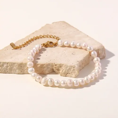 ZTBT88 Elegant Women's Freshwater Baroque Pearl Bracelet Chic Jewelry Accessory