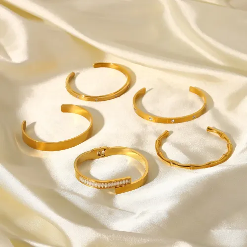 ZTBT61 18K Gold-Plated Zirconia Open Bangle Women's Stainless Steel Bracelet