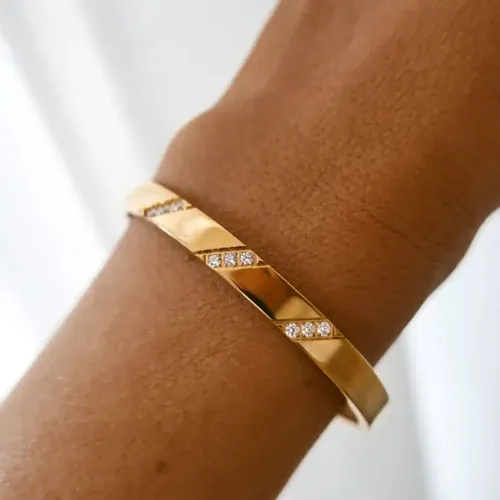 ZTBT212 18K Gold Plated Twill Women's Bracelet with Inlaid White Zircon Stainless Steel Jewelry