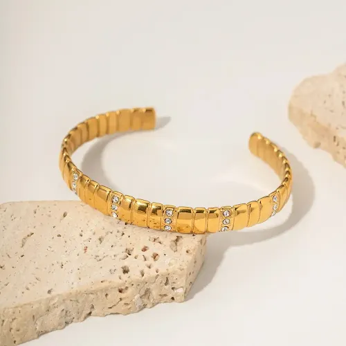 ZTBT143 18K Gold Stainless Steel Diamond-Cut Bread Pattern Open Cuff Bracelet Jewelry for Women