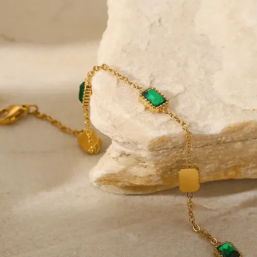 ZTBT160 14K Gold Bracelet for Women with Green Zircon Squares Elegant Jewelry Accessory