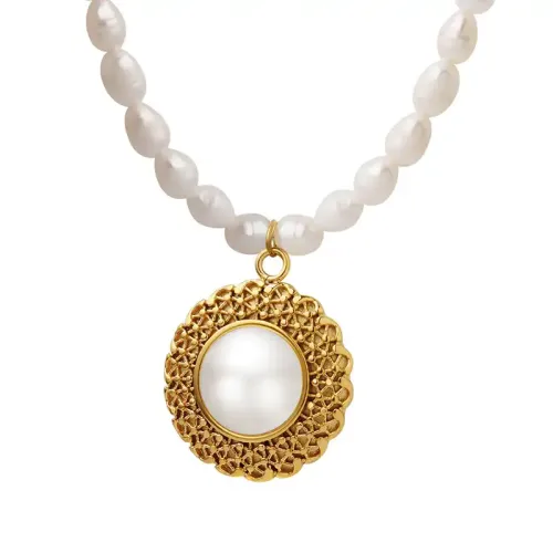 FXNT1009 Chic Gold-Plated Straw Hat & Imitation Pearl Pendant, Freshwater Necklace Set