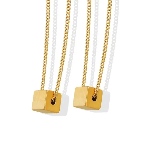 FXNT699 18K Gold Plated Hip-Hop Square Pendant Necklace for Women