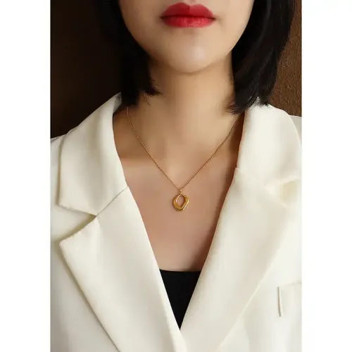 FXNT813 18K Gold Geometric Pendant Necklace, Heavy-Duty Irregular Handmade Clavicle Chain