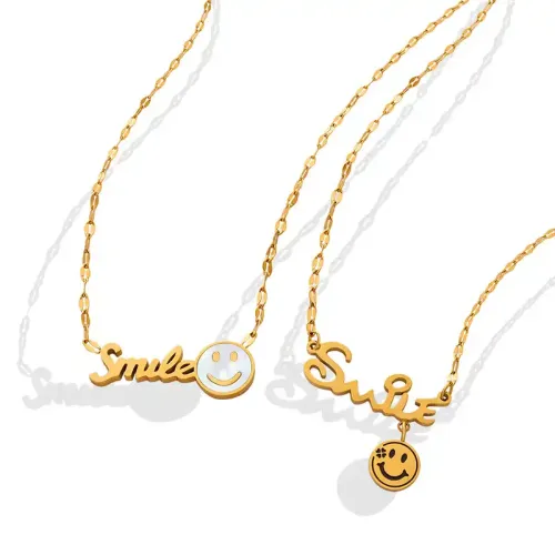 FXNT713 Chic Women's Gold-Plated Smiley Face Pendant Necklace with Clavicle Chain