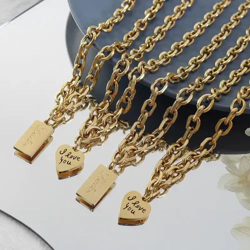 FXNT756 18K Gold Plated Peach Heart Square engrave Necklace for Autumn Winter