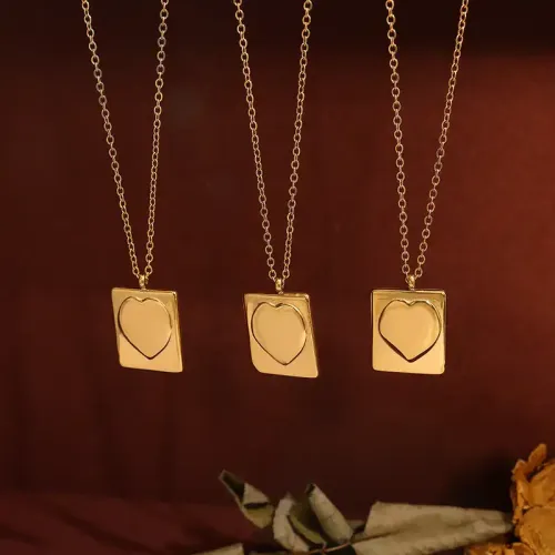 FXNT1108 18K Gold Plated 3D Heart Square Women's Necklace Elegant Clavicle Chain