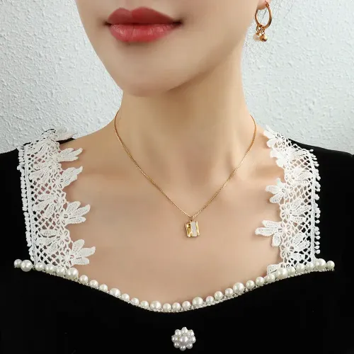 FXNT1180 18K Gold Plated Box Chain Necklace with White Sea Shell Square Pendant for Women