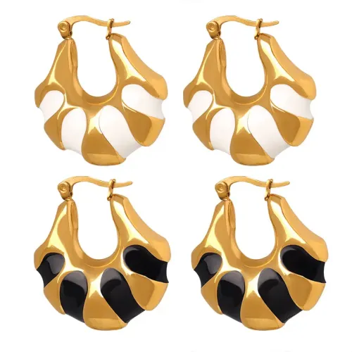FXET315 Earrings 18K gold black and white titer C -shaped earrings