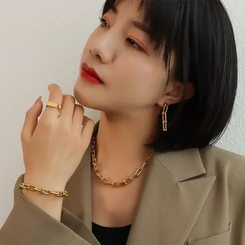FXBT102 18K Gold Horseshoe Buckle U-Shaped Bracelet & Earrings Set Hot Girl Accessory