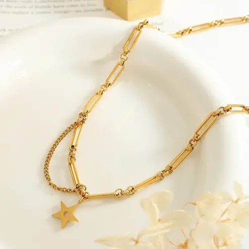 FXNT982 Gold-Plated Star Tassel Pendant Necklace, Women's Five-Pointed Hollow Clavicle Chain