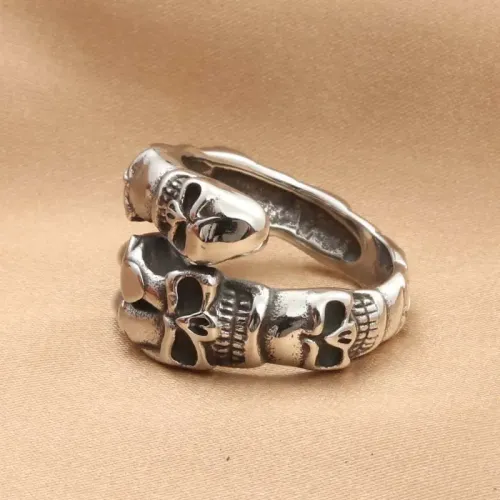 RTM1952 Stainless Steel Skull Claw Ring for Men Edgy Jewelry Accessory