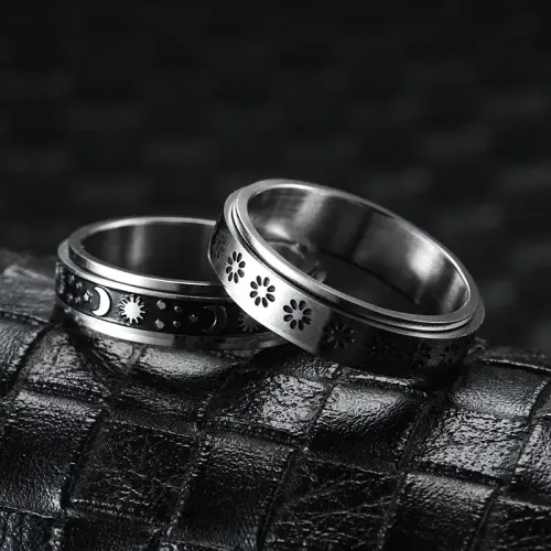 RTM836 Rotating Decompression Stainless Steel Couple's Ring Stress Relief Jewelry