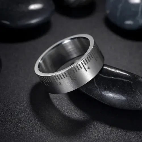RTM2592 Men's Punk Stainless Steel Scale Tail Ring Edgy Fashion Accessory