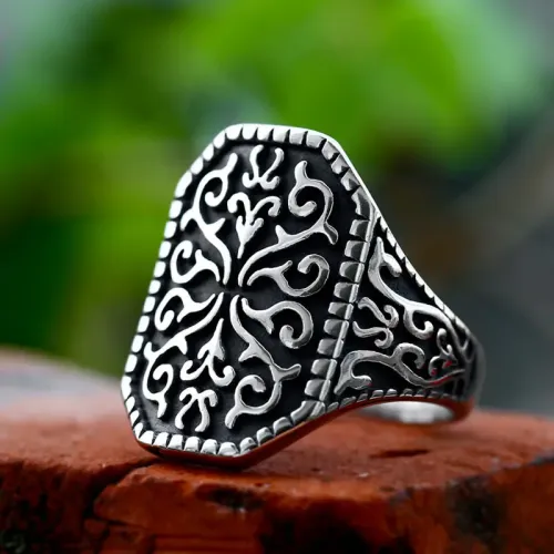 RTM2322 Men's Stainless Steel Casting Ring with Finely Carved Patterns