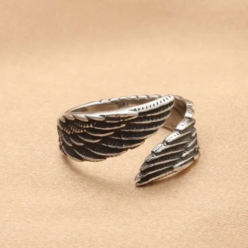 RTM1959 Stainless Steel Feather Wings Animal Ring Elegant Jewelry Piece