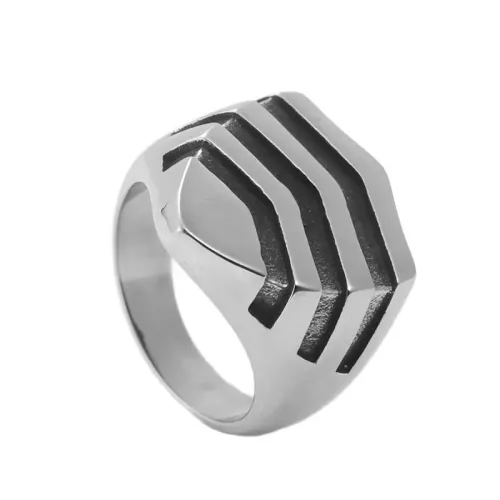 RTM1828 Stainless Steel Jewelry Shield Ring with Stripe Design Durable Accessory