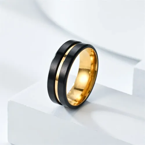RTM2817 Elegant Two-Tone Men's Ring Bold Black & Gold Design