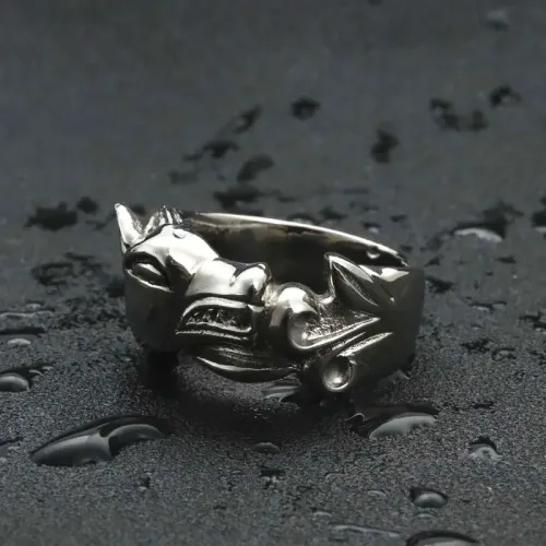 RTM1970 Wild Wolf Head Ring Punk Stainless Steel Female Accessory
