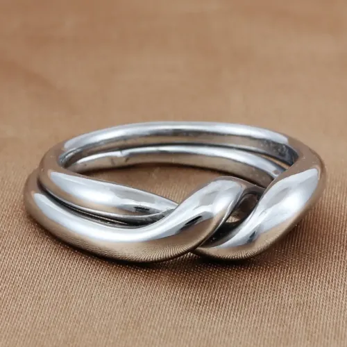 RTM1565 Slipknot Ring Stainless Steel Buckle Design Jewelry for Unisex