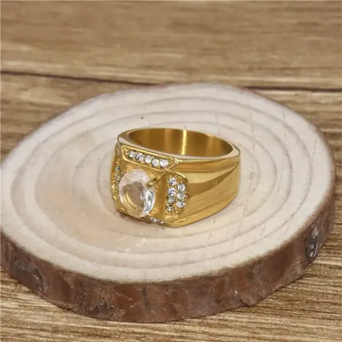 RTM374 Luxury Women's Diamond Zircon Ring Stainless Titanium Steel Band