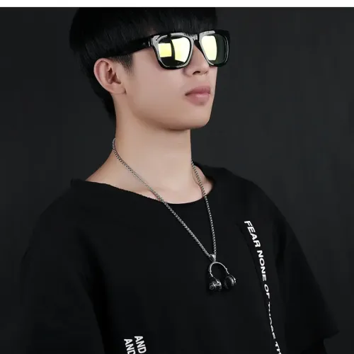 NTM129 Music Lover's Titanium Steel Headset Earphone Couple Necklace Pendant