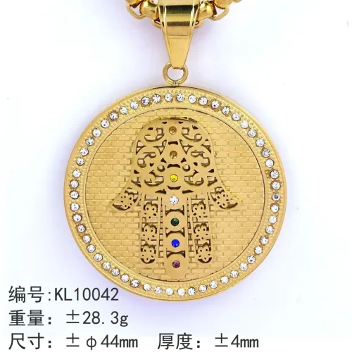 NTM719 Hip-Hop Diamond Disc Palm Pendant Titanium Steel Key Luggage Accessory