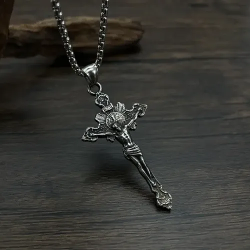 NTM111 2023 Men's Titanium Steel Cross Necklace Modern Christian Jewelry