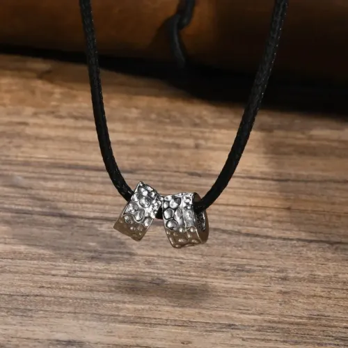 NTM459 Men's Hammered Stainless Steel Ring Pendant Leather Cord Necklace Accessory