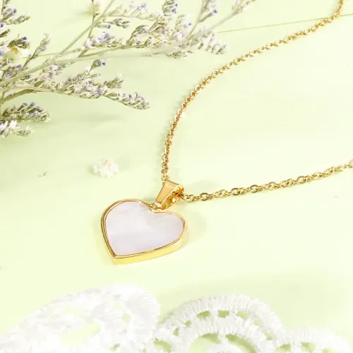 NTM2692 White Mother of Pearl Heart Pendant Necklace Stainless Steel Chain Shell Jewelry for Women