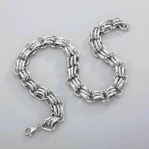 NTM3120 Handmade Stainless Steel Short Necklace for Women Elegant Crafted Jewelry