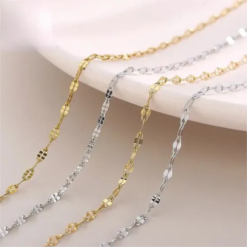 NTM2404 Stainless Steel Clavicle Necklace Glittering Bare Chain with Embossed Lips Pendant