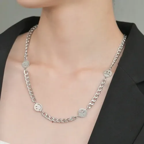 NTM3935 Women's Stainless Steel Hollow Smiley Face Pendant Necklace Trendy Sweater Chain Jewelry