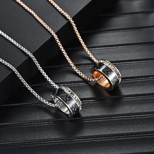 NTM1247 Stainless Steel Couples Pendant Crystal Circle Carbon Fiber Charm