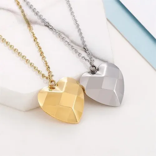 NTM2621 18K Gold Plated Hollow Heart Clavicle Chain Stainless Steel Faceted Necklace for Women