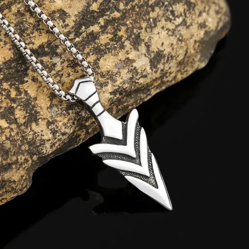 NTM982 Viking Spearhead Arrow Pendant Men's Stainless Steel Triangle Necklace