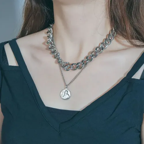 NTM3491 Women's Portrait Thick Choker Necklace Hip Hop Punk Round Pendant Dual Layer Collar Chain