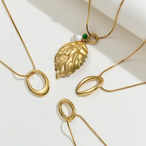 NTM3639 Elegant Stainless Steel Leaf Pearl Pendant Necklace for Women Direct Ship