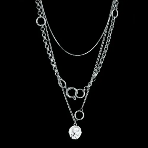 NTM3441 Triple Layered Human Head Pendant Necklace for Women Stainless Steel Collar Chain Jewelry