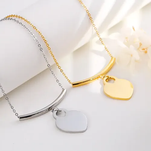 NTM2986 Heart Shaped Necklace + Earrings Set for Women Romantic Jewelry Collection