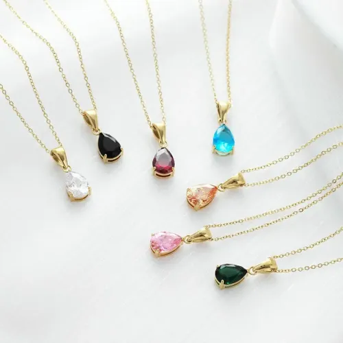 NTM3172 Stainless Steel Teardrop Pendant Necklace for Women Elegant Collarbone Chain
