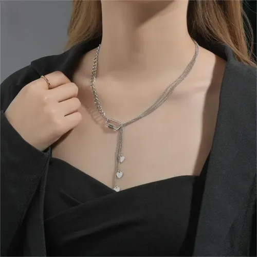 NTM3644 3D Square Pendant Heart Necklace Short Clavicle Chain for Fashionable Women
