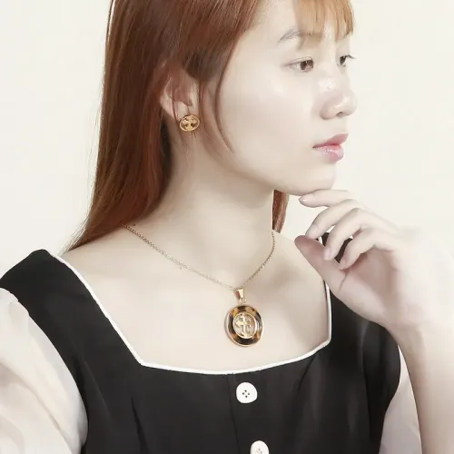 NTM2681 Stainless Steel Butterfly Necklace Turquoise Earrings Set Circular Jewelry Ensemble