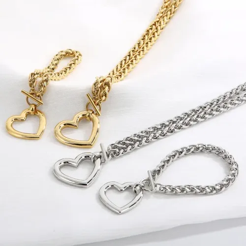 BTM1197 Heart Pendant Dragon Bone Chain Titanium Steel Bracelet and Necklace Set Romantic Jewelry Gift