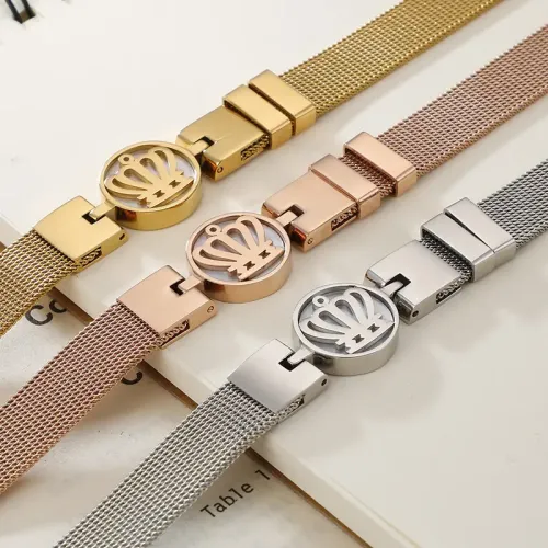 BTM1287 Stainless Steel Electroplated Mesh Strap Crown Bracelet Regal Accessory for Every Occasion