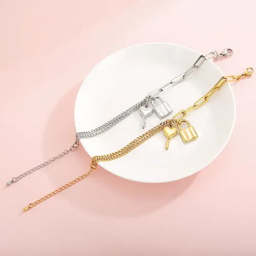 BTM1163 Hong Kong Titanium Steel Thick Chain with Key Lock Irregular Women's Bracelet