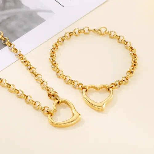 BTM922 Heart Pendant Pearl Chain Necklace Bracelet Set Stainless Steel Jewelry Combo for Women