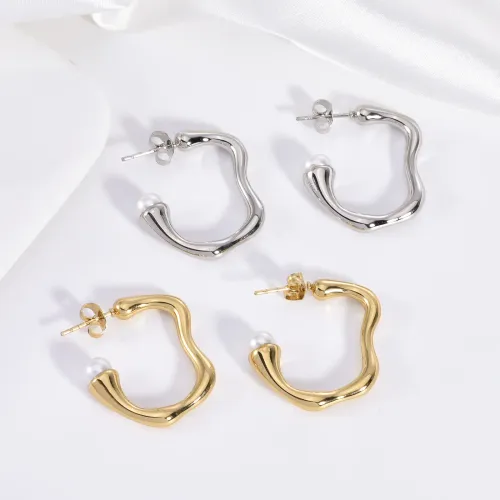 ETM527 Elegant Pearl Stud Earrings in Stainless Steel for Women Jewelry