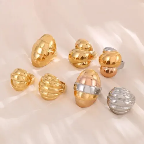 RTM3027 18k Real Gold Croissant Ring Titanium Steel Geometric Style Band