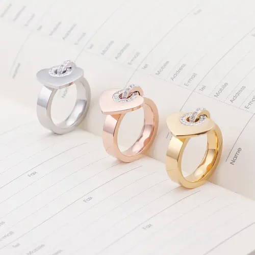 RTM2984 Elegant Diamond Heart-Shaped Ring 18K Gold Plated Stainless Steel